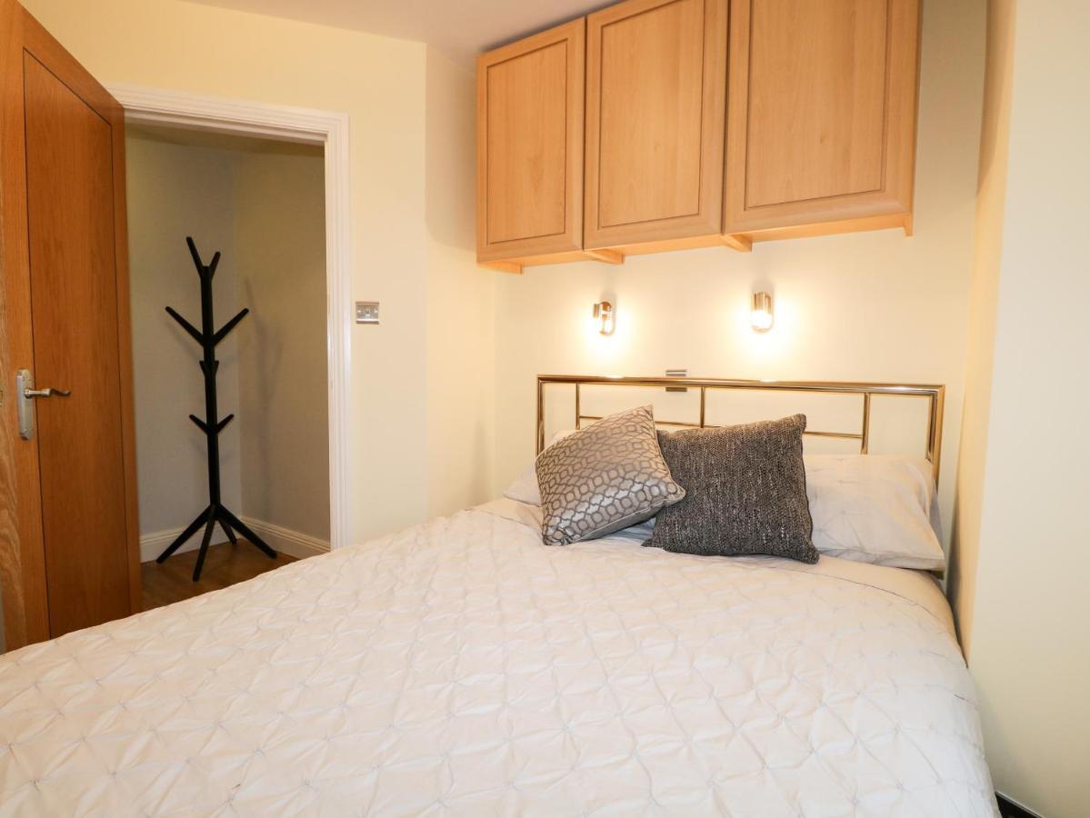 Tethera Windermere Luaran gambar