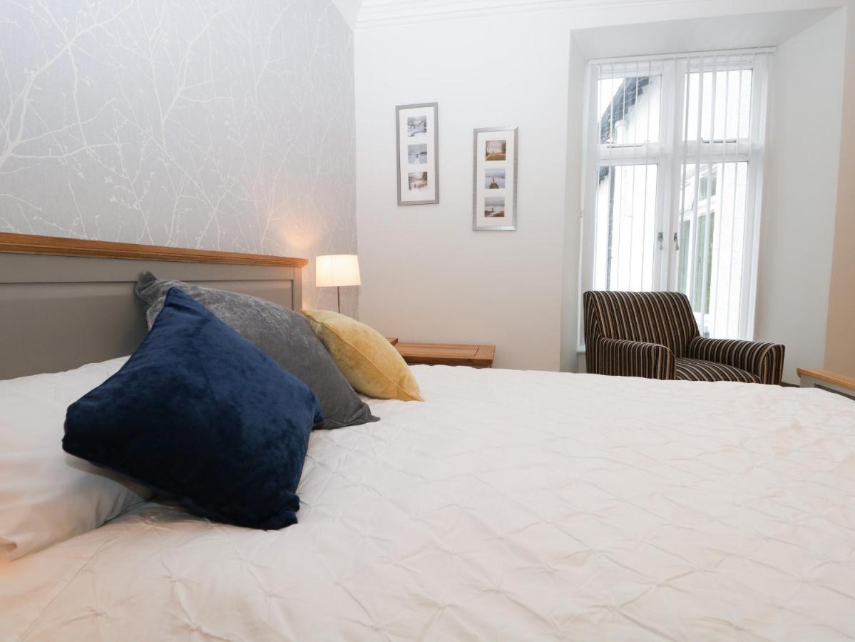 Tethera Windermere Luaran gambar